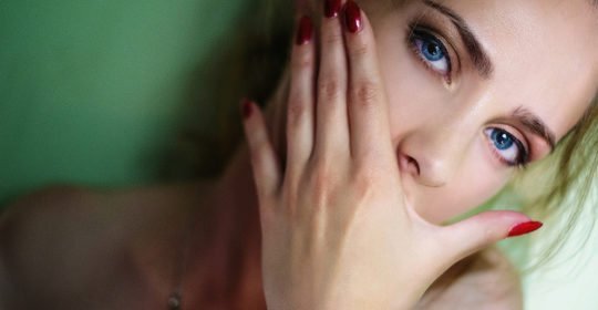 Morderse las uñas halitosis